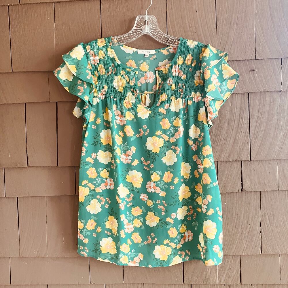 Pleione Green Floral Top Flutter Sleeves Smocked Cottage Core Feminine S
